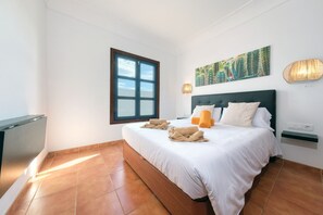 5 chambres, bureau, fer et planche à repasser, accès au Wi-Fi (inclus)