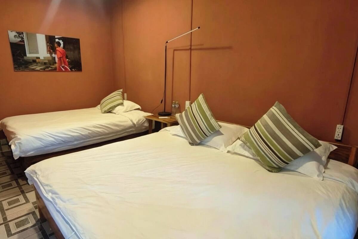 Comfort-Dreibettzimmer, Balkon, Flussblick