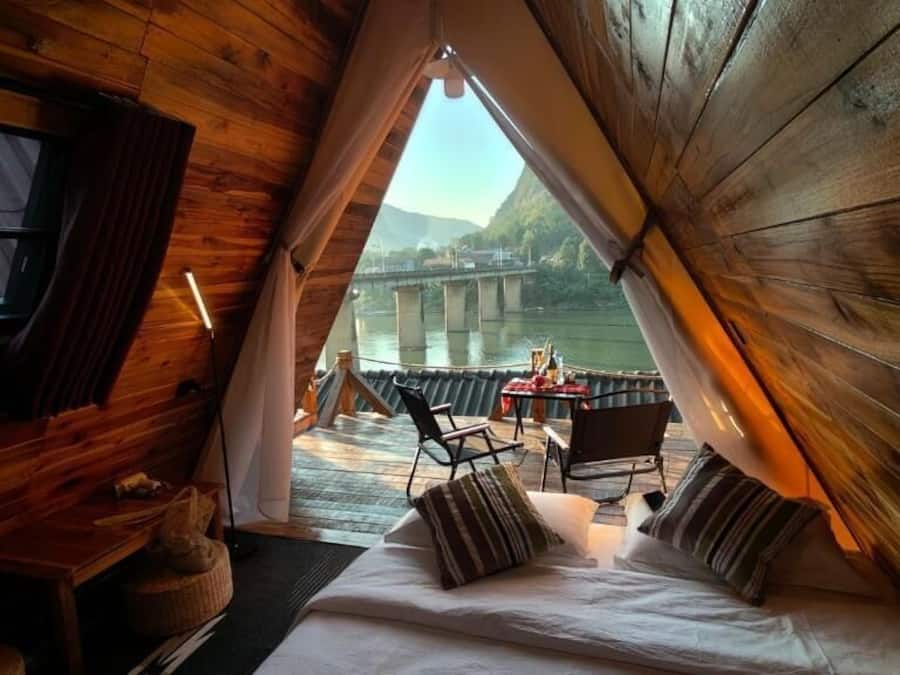 Chalé clássico, sacada, vista para o rio | Quartos à prova de som, Wi-Fi de cortesia, roupa de cama