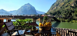 View from property - Pont Inn Nong Khiaw (Nong Khiaw)