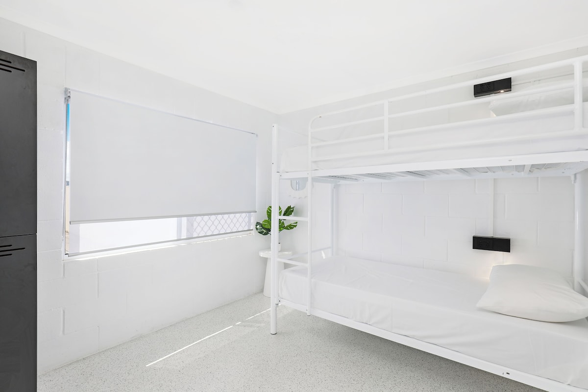 免费 WiFi、床单