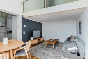 TV, stereo - Blueground | Leopoldstadt, furniture & decor (Vienna)