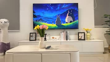 Family House, Patio, Corner | Living area | Flat-screen TV