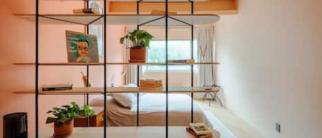 Apartamento superior, vistas a la ciudad | 3 dormitorios, decoración individual, mobiliario individual