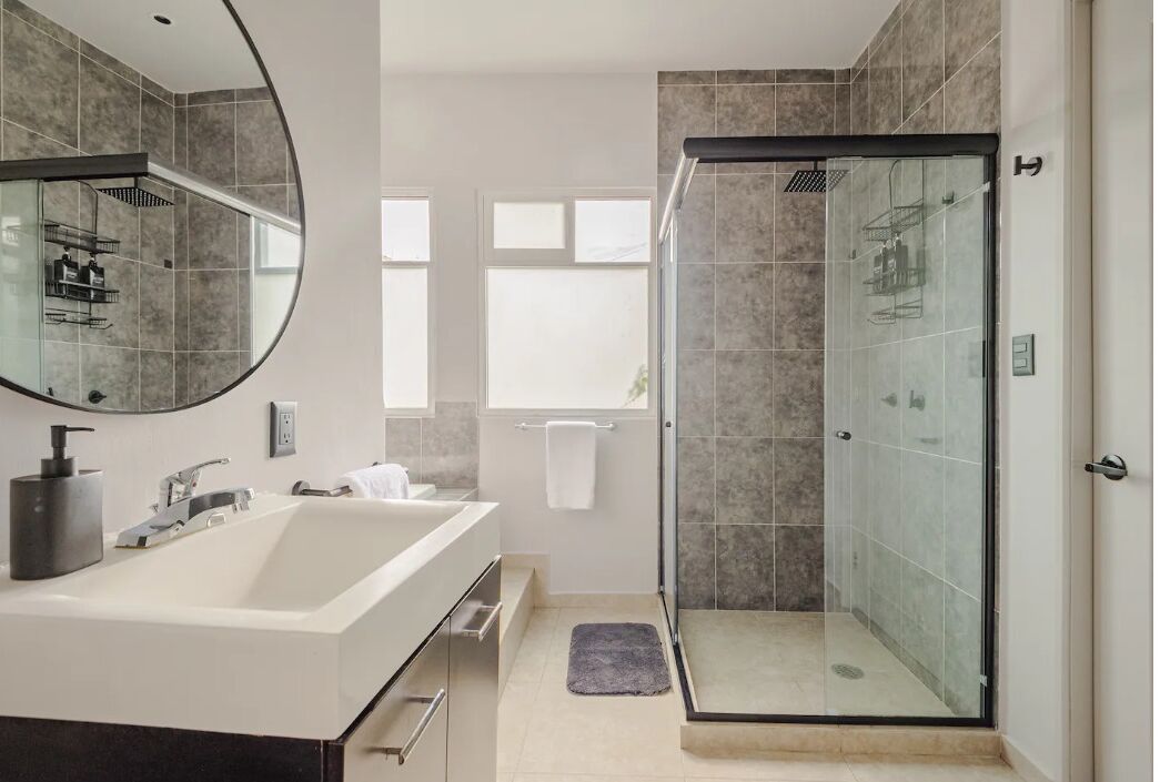 Superior appartement, uitzicht op stad | Badkamer