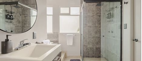 Departamento superior, vista a la ciudad | Baño