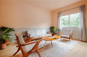 Căn hộ Superior, quang cảnh thành phố | Khu phòng khách | TV 