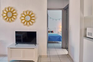 2 chambres, fer et planche à repasser, Wi-Fi gratuit, draps fournis