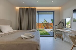 4 chambres, fer et planche à repasser, Wi-Fi gratuit, draps fournis