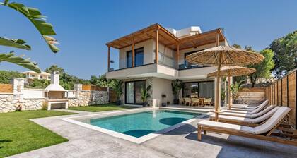 Cameo 2 Luxury Villa with Pool