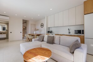 Smart TV - Cameo 2  Luxury Villa with Pool (Zakynthos)