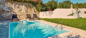 Villa Hera Periyali