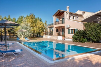 Villa Lefki Limni Retreat 300m from beach