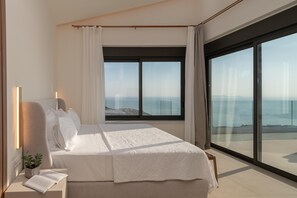 4 室のベッドルーム、アイロン / アイロン台、WiFi (無料)、ベッドシーツ