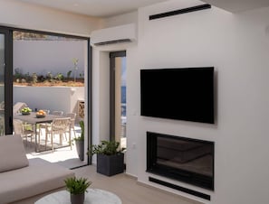 TV connectée, cheminée