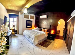 4 bedrooms, desk, free WiFi, bed sheets