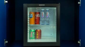 Mini-refrigerator