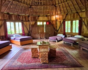 經典單棟小屋 | 書桌、免費 Wi-Fi、床單