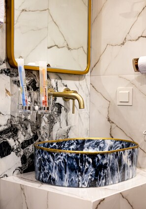 Bathroom - d'primahotel PIK Jakarta (Jakarta)