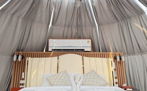 Thebest Capsule Resort