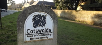 Hand built log cabin at Avonvale Holiday Lodges