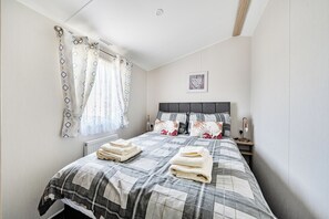 3 quartos, ferros/tábuas de passar roupa, Wi-Fi, roupa de cama