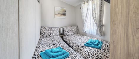 3 slaapkamers, een strijkplank/strijkijzer, wifi, beddengoed