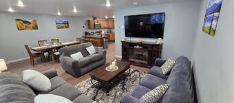 Alaska Charm 3-bedroom townhome with WiFi in brilliant Fairbanks