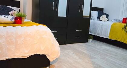 Charming and Contemporary Apartment in the Heart of Newcastle