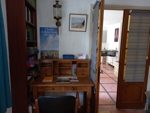 Interior - Beautiful house with large spring-water pool at the gateway to the Cévennes  (Alès)