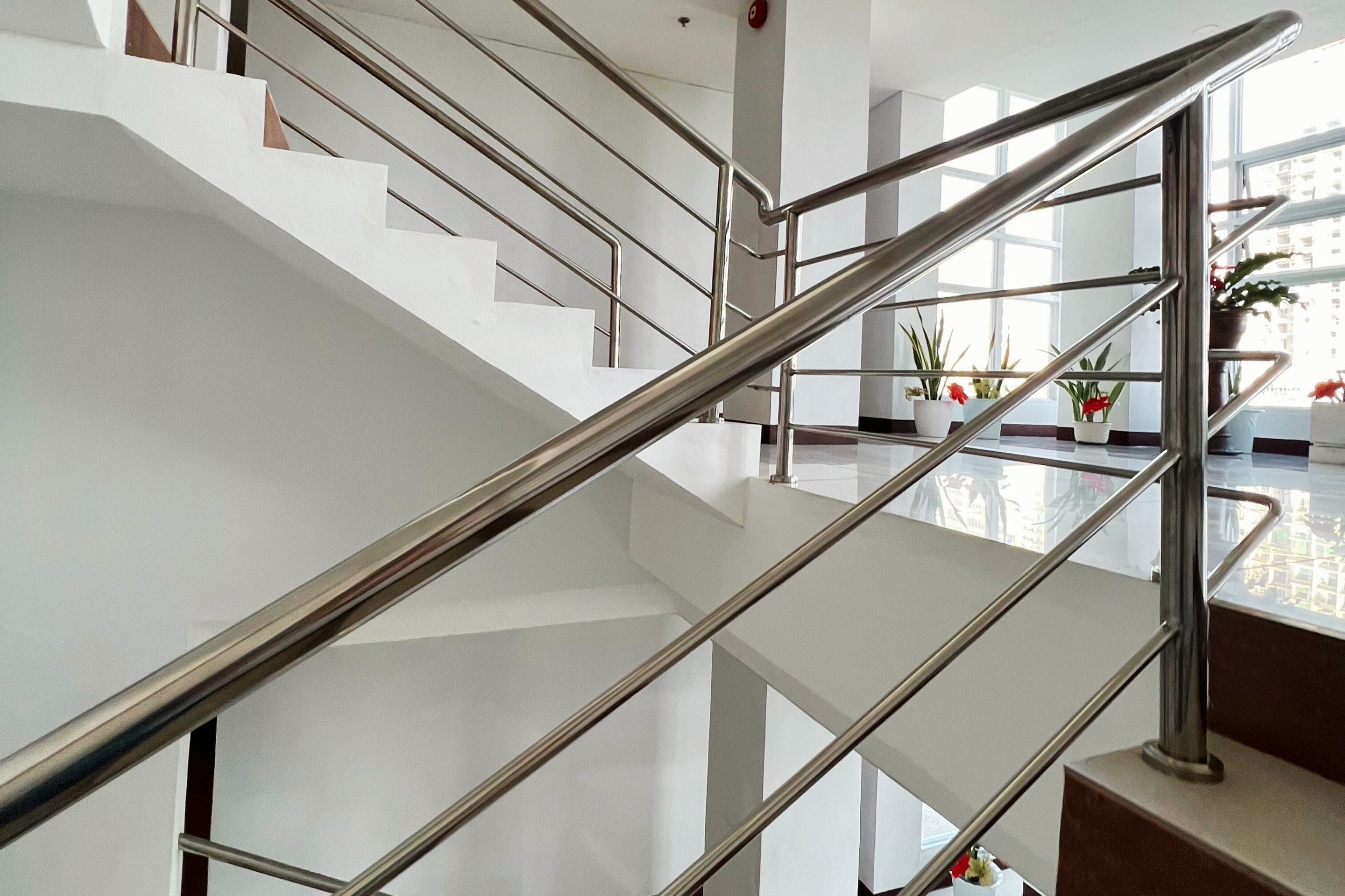 Handrails in stairways