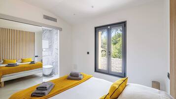 1 bedroom, laptop workspace, iron/ironing board, bed sheets
