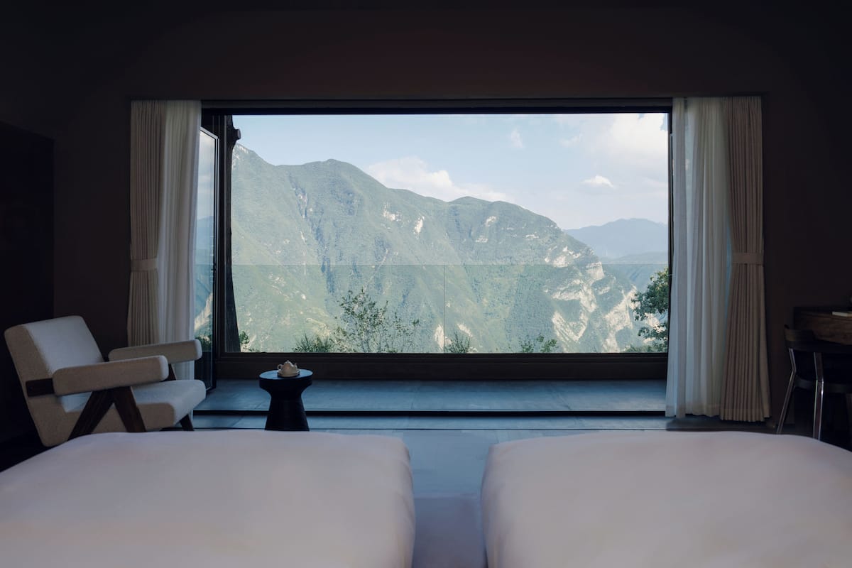 Superior suite, patio, uitzicht op heuvels | Gratis wifi