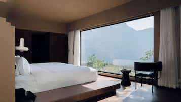 Comfort Double Room, Mountain View | Free WiFi
