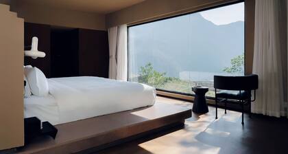 MUUA Hotel