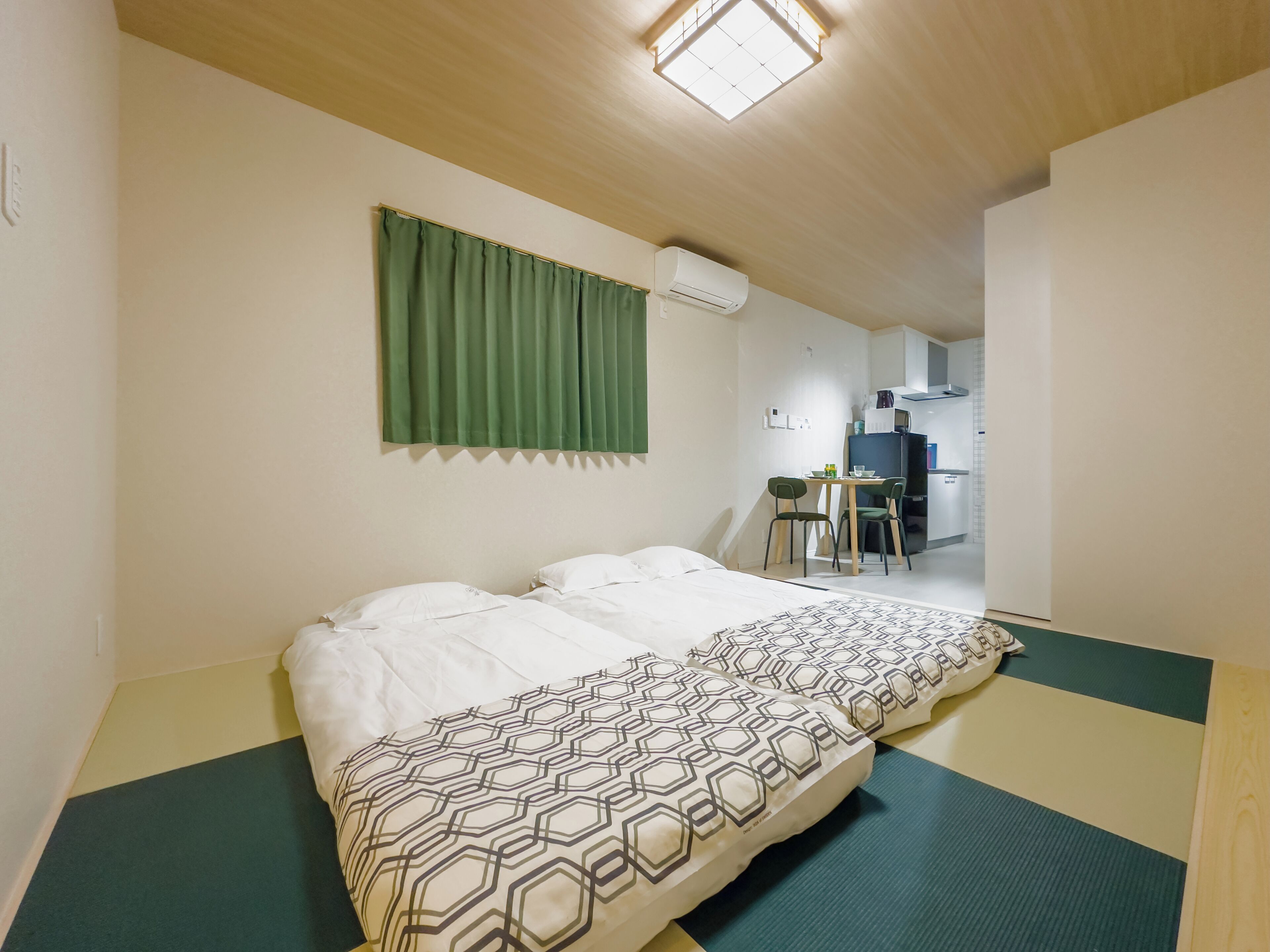 Triple Room, Non Smoking | Free WiFi, bed sheets