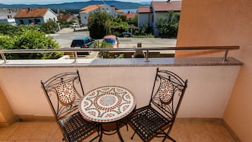 Apartament (One Bedroom Apartment with Terrace) | Balcó