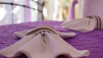 Apartment (One Bedroom Apartment with Terrace) | 1 Schlafzimmer, kostenloses WLAN