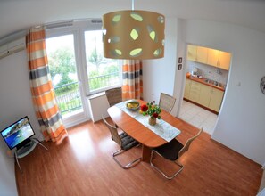 Appartamento (Two Bedroom Apartment with Terrace an) | Sala da pranzo