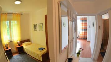 Apartment (Two Bedroom Apartment with Terrace an) | 2 bedrooms, free WiFi