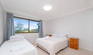 3 Schlafzimmer, Bügeleisen/Bügelbrett, kostenloses WLAN, Bettwäsche