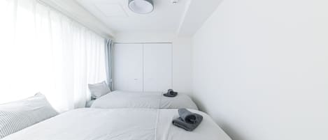 Apartamento conforto, sacada | 2 quartos, Wi-Fi de cortesia