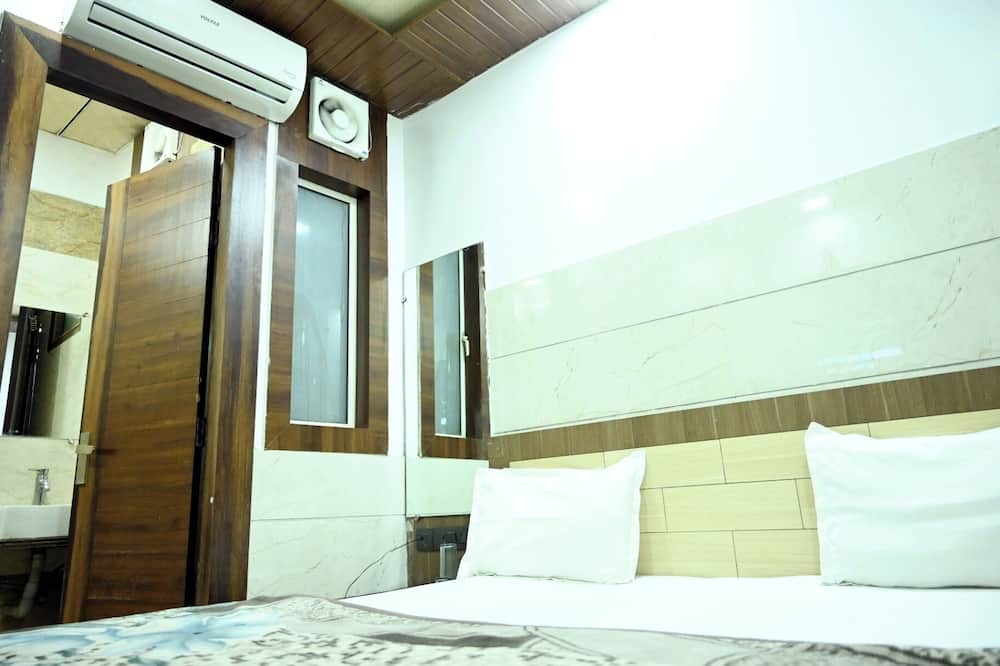 Hotel Crystal