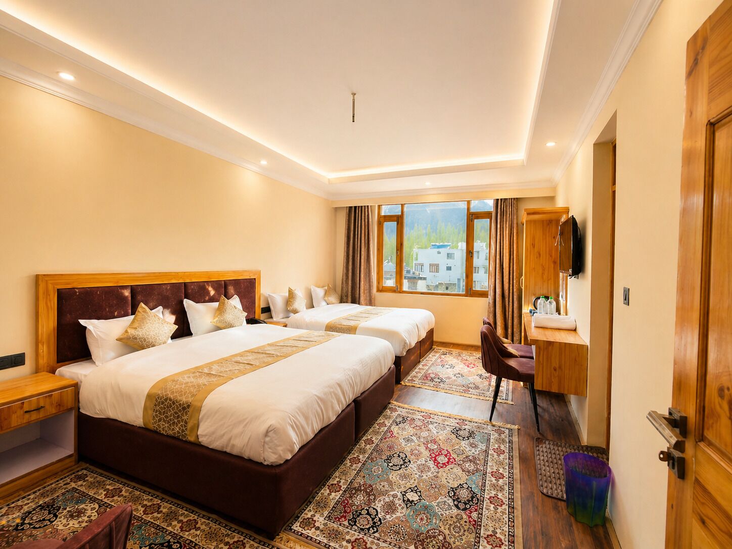 Signature Room | In-room safe, desk, laptop workspace, blackout drapes