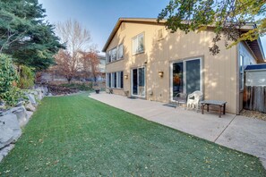 Terrace/patio - Mtns Await: Reno Escape w/ Yard & Pool Table! (Reno)