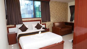 Soundproofing, free WiFi