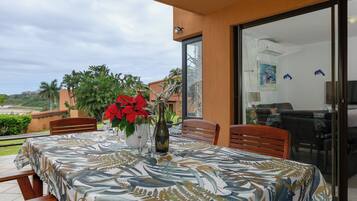 Standard-Villa, Gartenblick | Terrasse/Patio