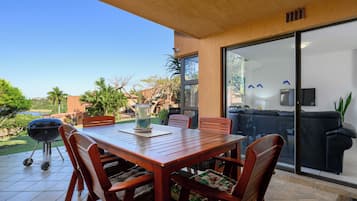 Standard-Villa, Gartenblick | Terrasse/Patio