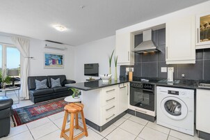 Standard Villa, Garden View | Private kitchen