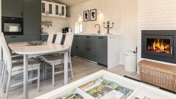 House | Dining - 6 Person Holiday Park Home in Middelfart (Middelfart)